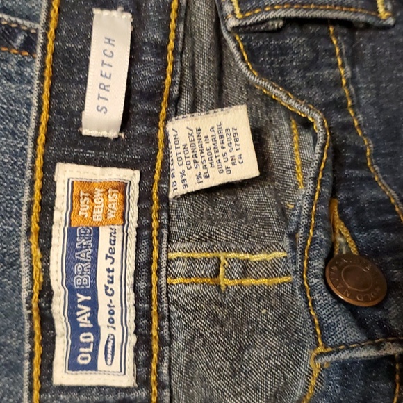 Old Navy Women’s Just Below Waist Stretch Bootcut Jeans - Picture 7 of 8